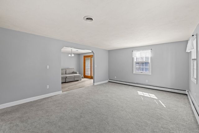 38 Roosevelt St, Braintree, MA 02184