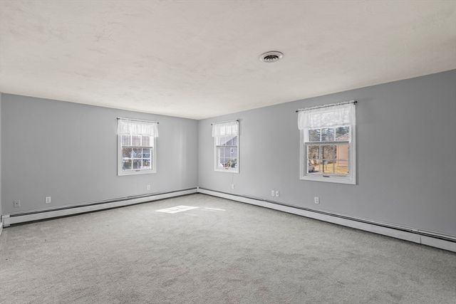 38 Roosevelt St, Braintree, MA 02184