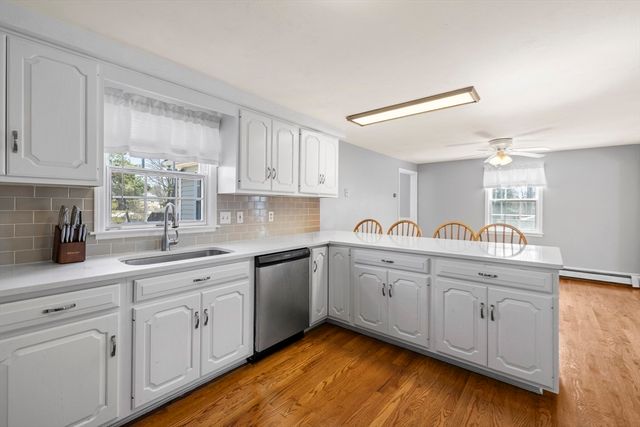 38 Roosevelt St, Braintree, MA 02184