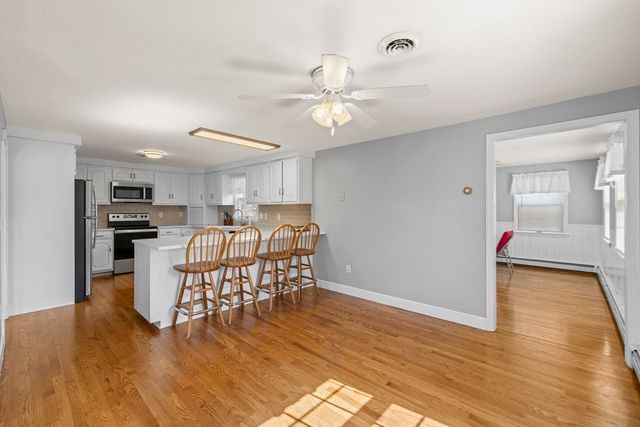38 Roosevelt St, Braintree, MA 02184