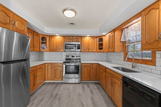 38 Roosevelt St, Braintree, MA 02184