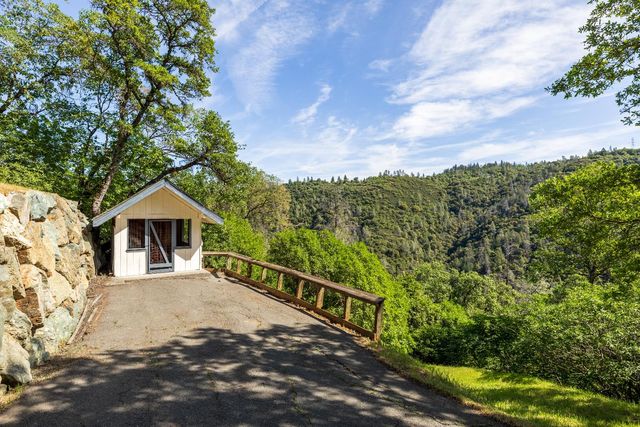 2213 Old Toll Rd, Placerville, CA 95667