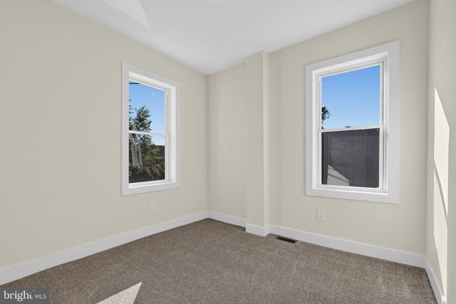 5847 N 12TH ST, Philadelphia, PA 19141