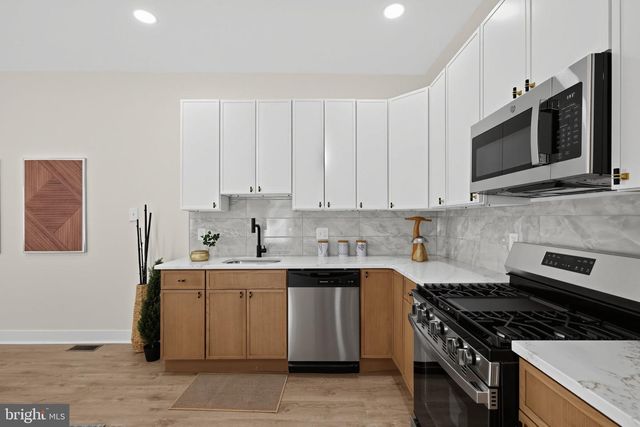 5847 N 12TH ST, Philadelphia, PA 19141