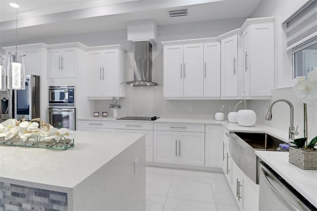2394 45TH AVENUE NE, Naples, FL 34120
