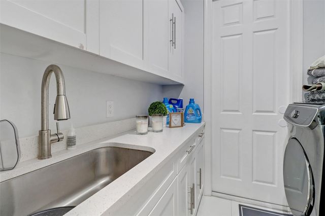 2394 45TH AVENUE NE, Naples, FL 34120