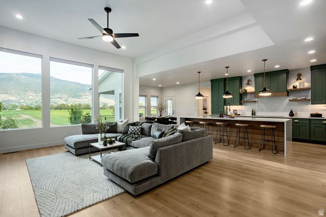 575 S 1450 W, Farmington, UT 84025