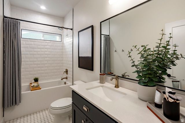 575 S 1450 W, Farmington, UT 84025