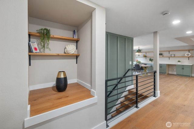 2734 Sunset Drive W, University Place, WA 98466