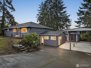 2734 Sunset Drive W, University Place, WA 98466