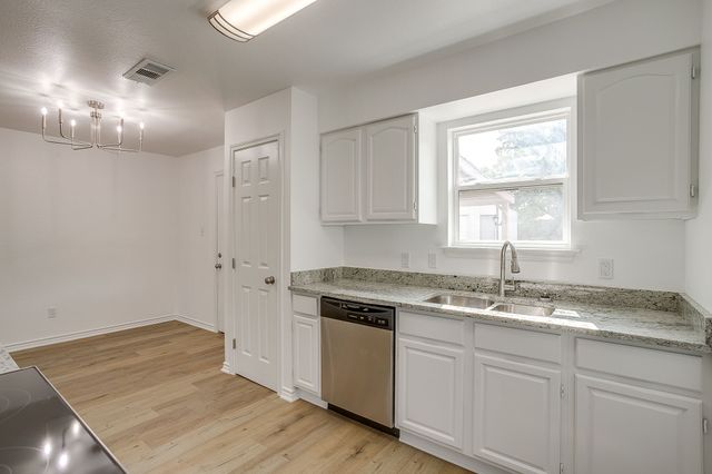 3605 Sorrel Court, Alvarado, TX 76009