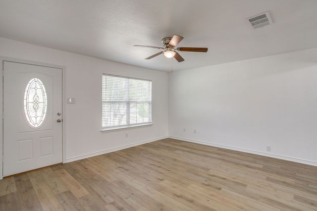 3605 Sorrel Court, Alvarado, TX 76009