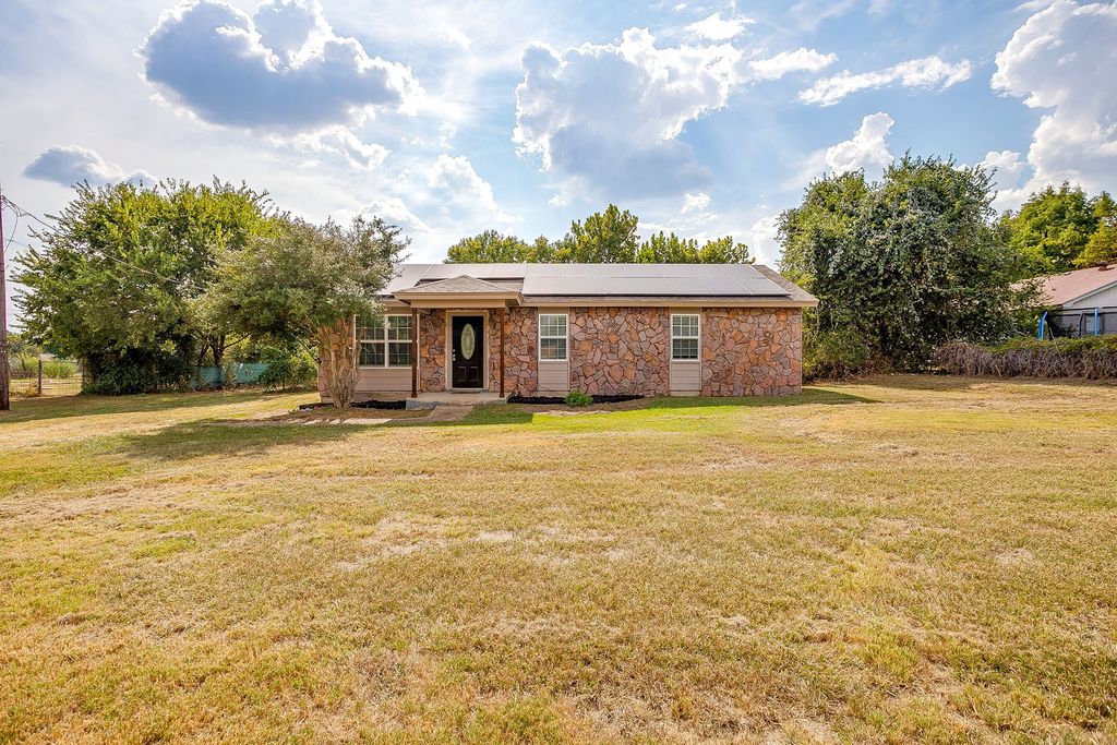 3605 Sorrel Court, Alvarado, TX 76009