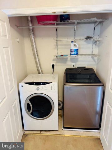 8643 ADRIENNE PL, Manassas, VA 20110