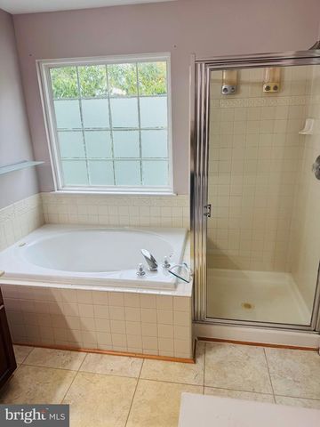 8643 ADRIENNE PL, Manassas, VA 20110