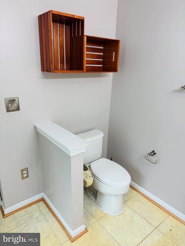 8643 ADRIENNE PL, Manassas, VA 20110