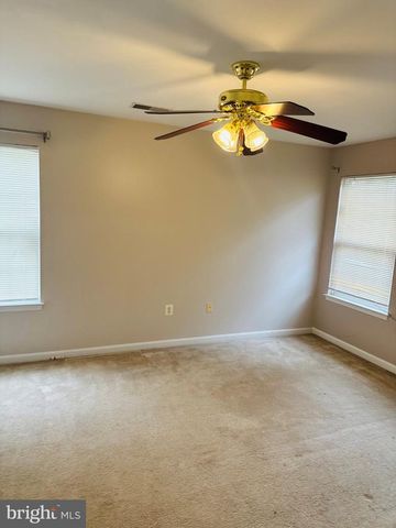 8643 ADRIENNE PL, Manassas, VA 20110
