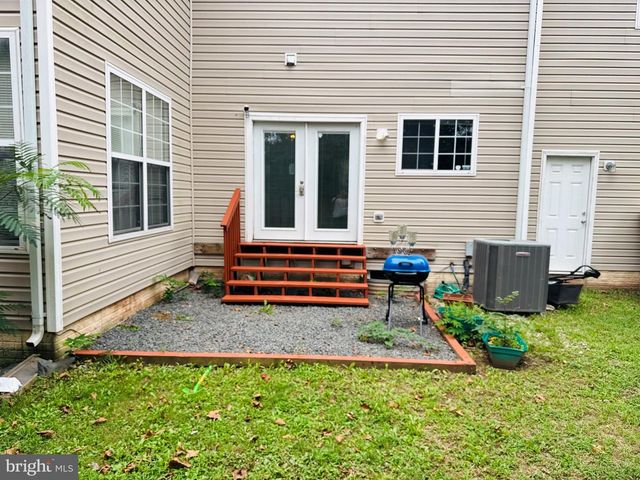 8643 ADRIENNE PL, Manassas, VA 20110