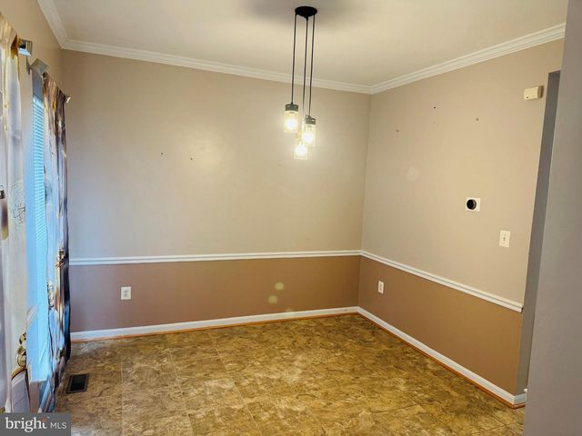 8643 ADRIENNE PL, Manassas, VA 20110