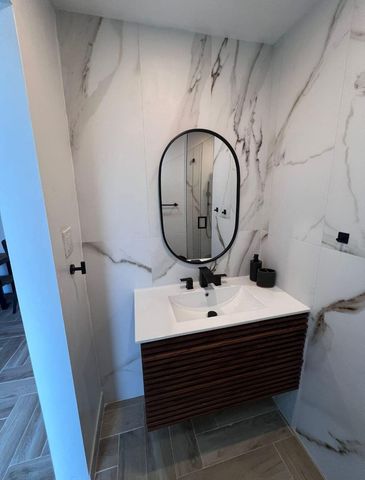 1211 NE 15th Avenue 1-2, Fort Lauderdale, FL 33304