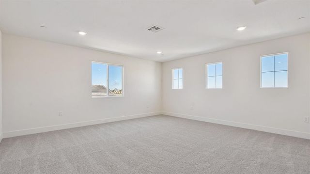 7835 Rivermeadow Way, Sacramento, CA 95832