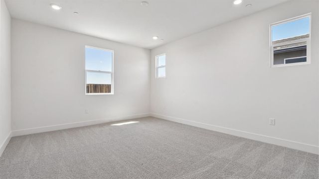 7835 Rivermeadow Way, Sacramento, CA 95832