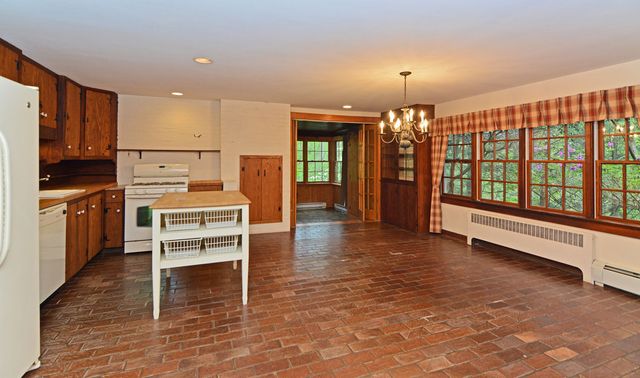 580 Old Mill ROAD, Fox Chapel, PA 15238