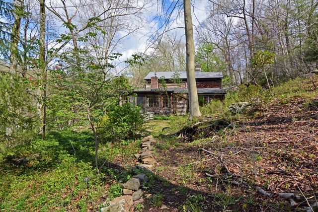 580 Old Mill ROAD, Fox Chapel, PA 15238