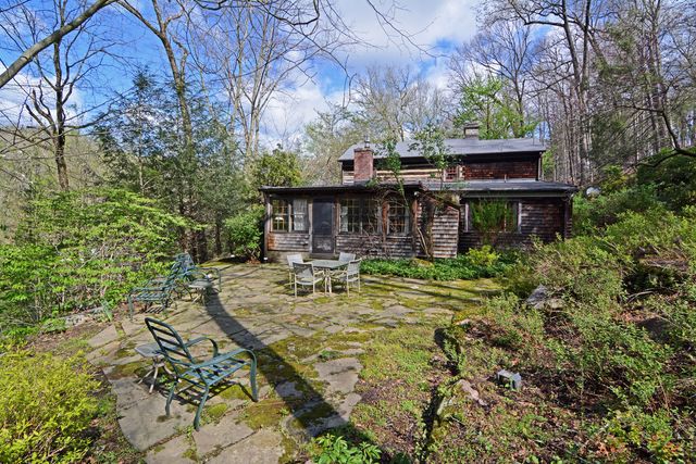 580 Old Mill ROAD, Fox Chapel, PA 15238