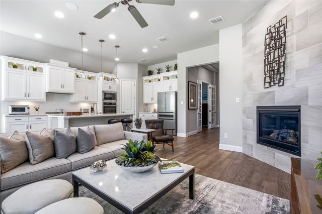 5204 BRADFORD GREEN Trail, Flower Mound, TX 75028