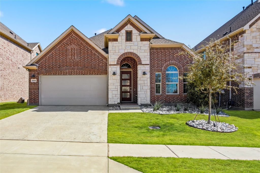 5204 BRADFORD GREEN Trail, Flower Mound, TX 75028