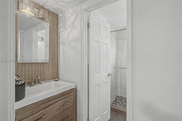 5910 SW 62nd Ter 0, South Miami, FL 33143