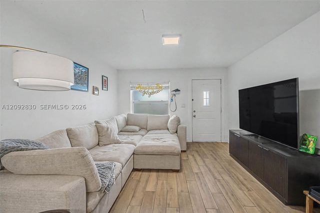 5910 SW 62nd Ter 0, South Miami, FL 33143