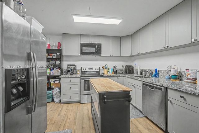 5910 SW 62nd Ter 0, South Miami, FL 33143