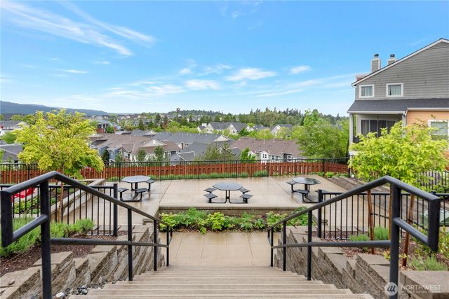 1703 14th Place NE, Issaquah, WA 98029