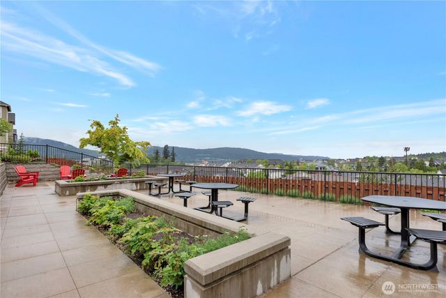 1703 14th Place NE, Issaquah, WA 98029