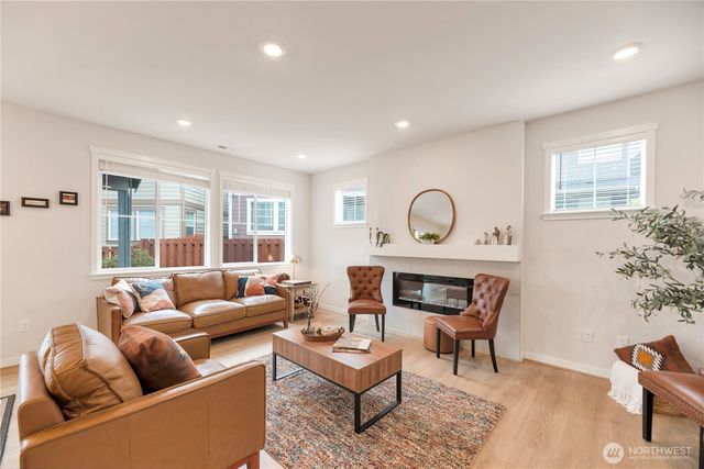 1703 14th Place NE, Issaquah, WA 98029