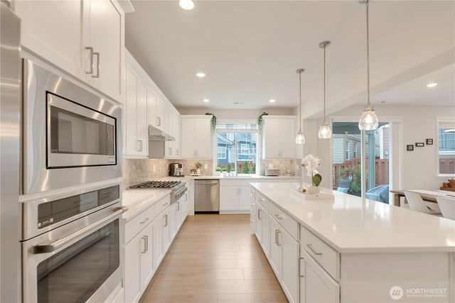 1703 14th Place NE, Issaquah, WA 98029