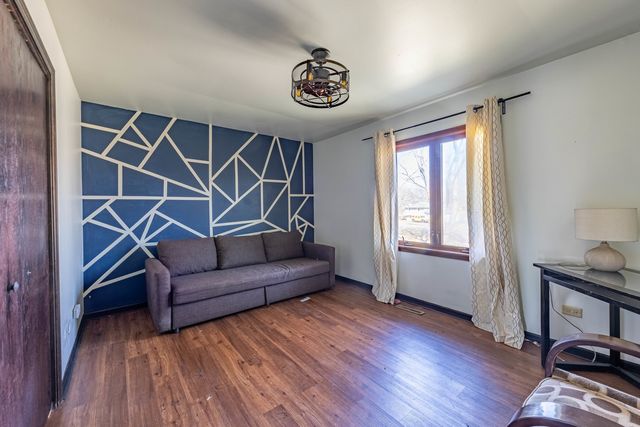 41W461 Burlington Road, Campton Hills, IL 60175