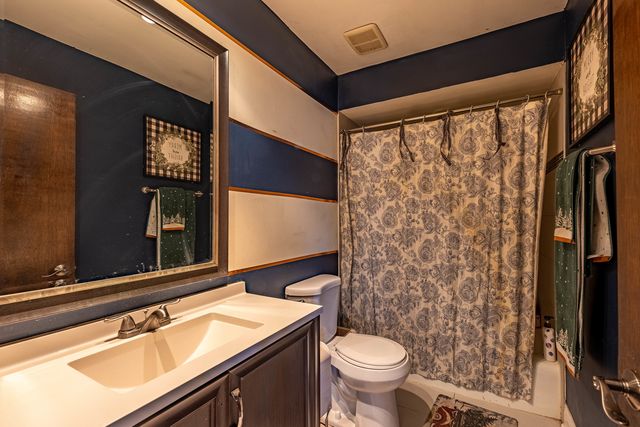 41W461 Burlington Road, Campton Hills, IL 60175