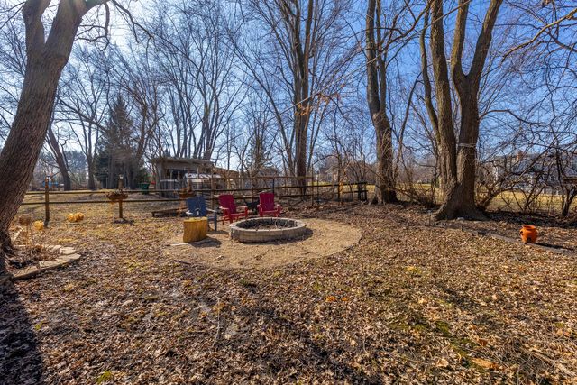 41W461 Burlington Road, Campton Hills, IL 60175