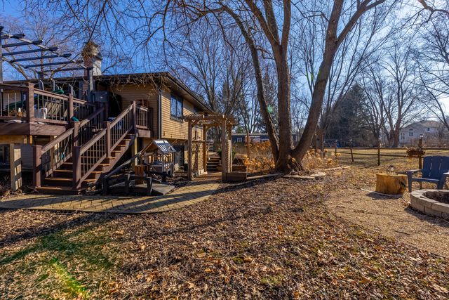 41W461 Burlington Road, Campton Hills, IL 60175