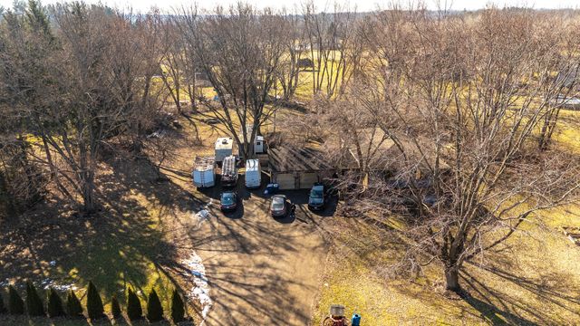 41W461 Burlington Road, Campton Hills, IL 60175