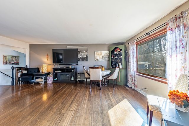 41W461 Burlington Road, Campton Hills, IL 60175