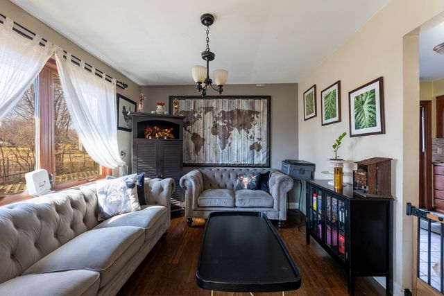 41W461 Burlington Road, Campton Hills, IL 60175