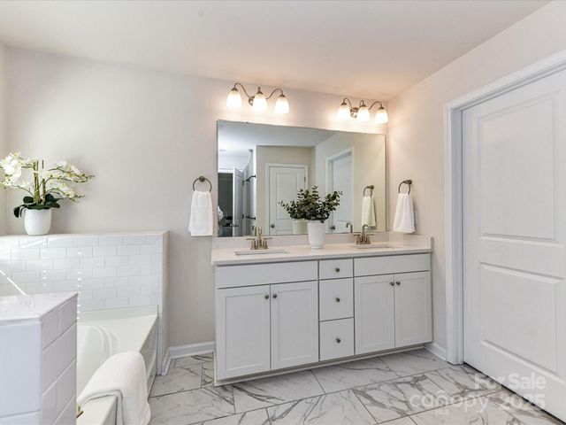 1072 Thoroughbred Drive, Iron Station, NC 28080