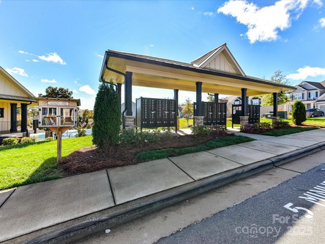 1072 Thoroughbred Drive, Iron Station, NC 28080