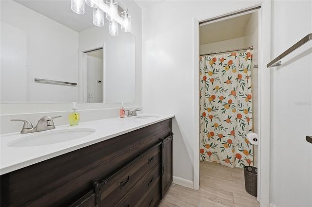 3600 SW 19TH AVENUE 5D, Gainesville, FL 32607