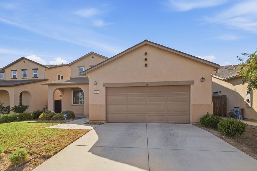 Image 8 of property listing at 7099 N Shiraz Avenue, Fresno, CA 93722