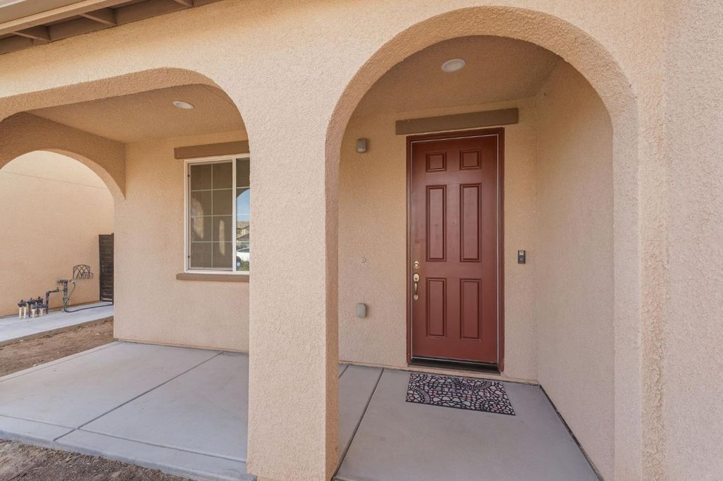 Image 9 of property listing at 7099 N Shiraz Avenue, Fresno, CA 93722
